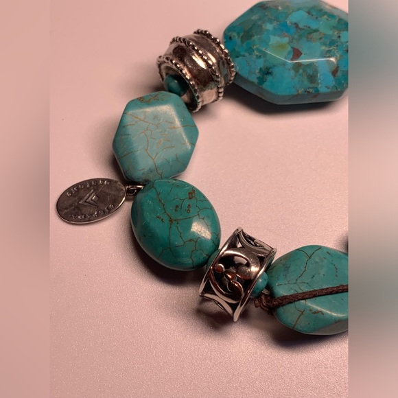 Silpada Vintage STER Compressed Turquoise, Howlite & Magnesite Stretch Bracelet - Picture 3 of 14